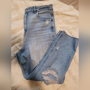 American Eagle High Rise Stretch Curvy Mom Jean (Size 12)